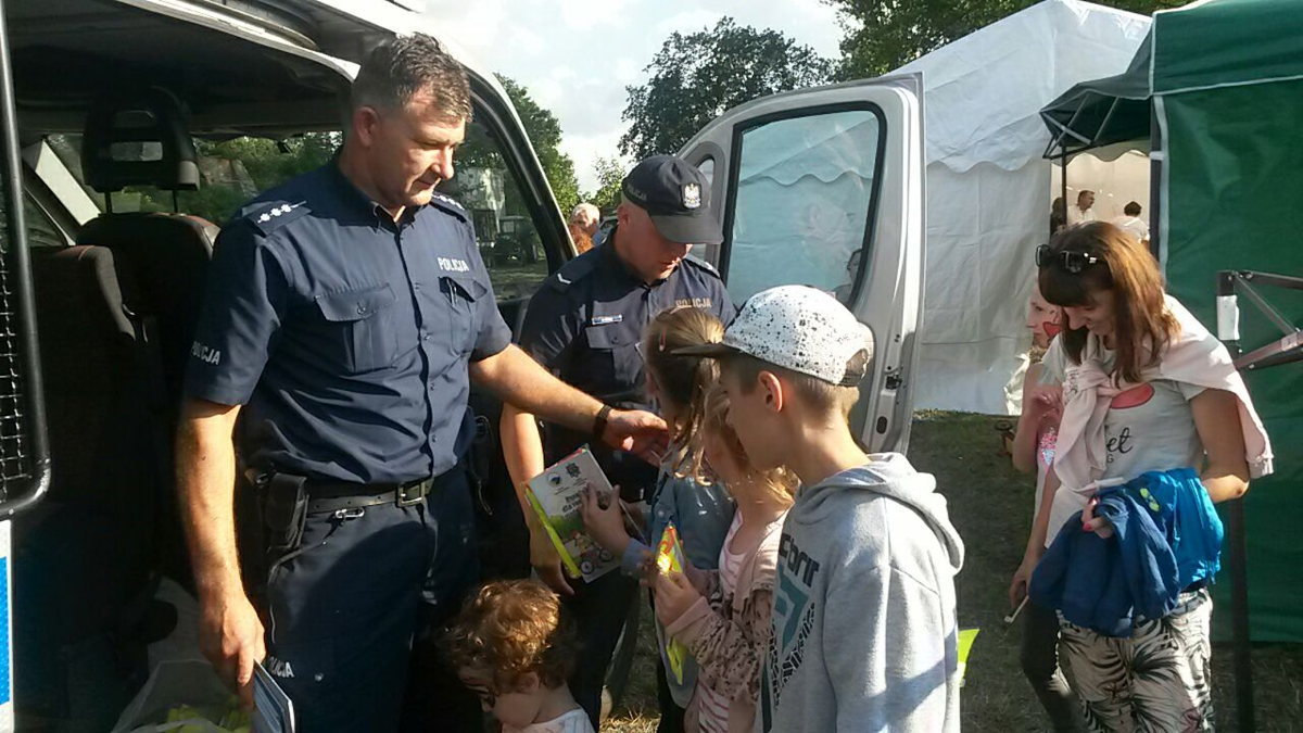 Policjanci Na Festynie W Cku Wiadomo Ci Policja Kujawsko Pomorska