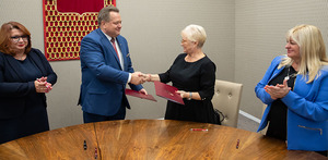 Porozumienie z pracownikami cywilnymi Policji podpisane źródło: mswia.gov.pl