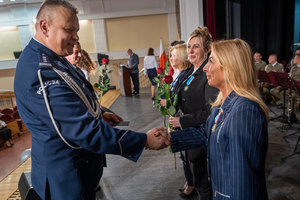 Komendant Wojewódzki gratuluje odznaczonej