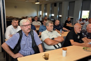 Uczestnicy podczas zebrania siedzący na auli w budynku OPP w Bydgoszczy. plik jpg.
