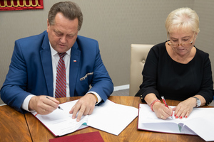 Porozumienie z pracownikami cywilnymi Policji podpisane źródło: mswia.gov.pl