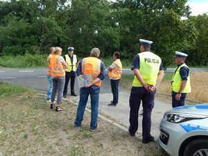 Policjanci i przedstawiciele GDDKiA rozpoczynają kontrolę na DK 62