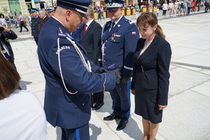 Odznaczanie policjantów i pracowników Policji.