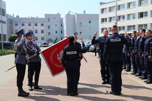 Ślubowanie nowo przyjętych policjantów