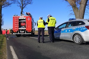 Policjanci na miejscu zdarzenia.