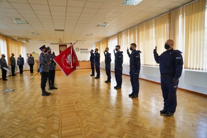 policjanci składają ślubowanie