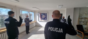 Dwaj policjanci ślubują