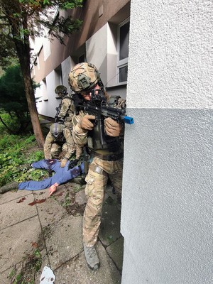 Ćwiczenia z medycyny pola walki.