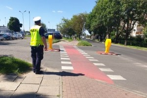 Policjant na drodze.