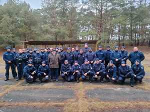 Szkolenie policyjnych przewodników i ich czworonożnych partnerów w służbie