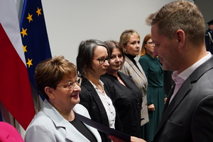 Święto Służby Cywilnej w kujawsko-pomorskim garnizonie, wyróżnieni otrzymują odznaczenia i gratulacje