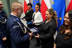 Święto Służby Cywilnej w kujawsko-pomorskim garnizonie, wyróżnieni otrzymują odznaczenia i gratulacje