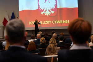Święto Służby Cywilnej w kujawsko-pomorskim garnizonie, wyróżnieni otrzymują odznaczenia i gratulacje