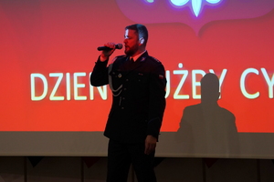 Święto Służby Cywilnej w kujawsko-pomorskim garnizonie, wyróżnieni otrzymują odznaczenia i gratulacje