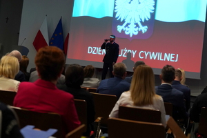 Święto Służby Cywilnej w kujawsko-pomorskim garnizonie, wyróżnieni otrzymują odznaczenia i gratulacje
