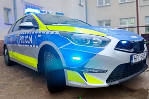 Policyjny radiowóz.