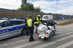Policjanci z Torunia podczas działań.
