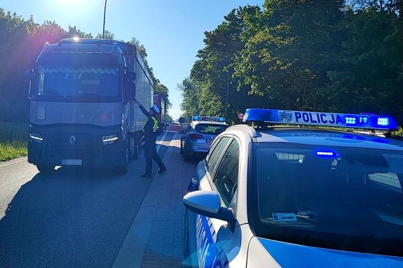 Policjanci z Lipna podczas działań.