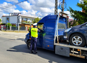 Policjanci z Tucholi podczas działań.