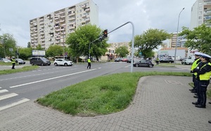 Kierowanie ruchem na ulicy.