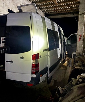 ujęcia na części samochodowe oraz pojazdy