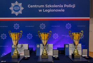 Policjanci podczas konkursu.