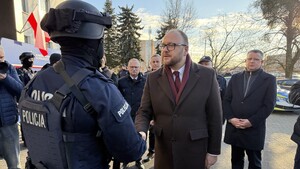 Przekazanie kluczyków do nowych pojazdów służbowych