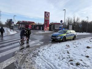 Policjanci ruchu drogowego podczas działań &amp;quot;Niechronieni uczestnicy ruchu drogowego&amp;quot;
