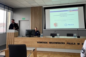 Wspólna narada z przedstawicielami różnych służb mundurowych i koordynatorami działań zewnętrznych o charakterze prewencyjnym