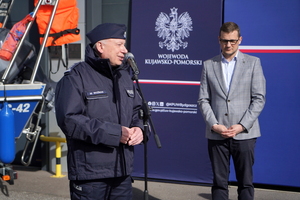 Komendant przemawia