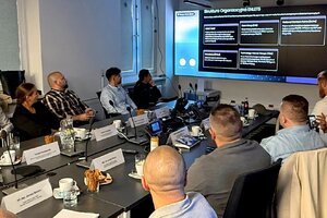 Komendant Wojewódzki Policji w Bydgoszczy podczas spotkania poświęconego Europejskiej Sieci Służb z Obszaru Technologii