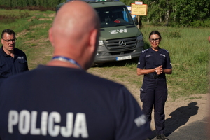 ujęcie na przemawiającą Pani Komendant