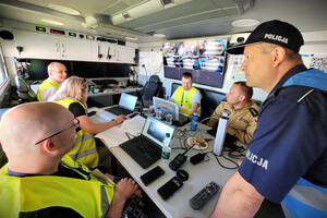 Policjanci podczas ćwiczeń "ORKAN-26"