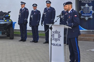 Policjanci OPP i SPKP podczas obchodów Święta Policji
