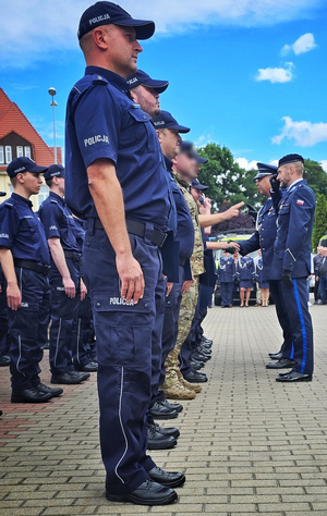 Policjanci OPP i SPKP podczas obchodów Święta Policji