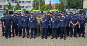 Policjanci OPP i SPKP podczas obchodów Święta Policji