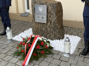 Kadra Kierownicza oddaje hołd poległym policjantom
