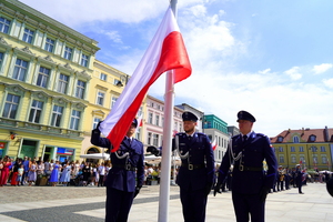 Początek uroczystości z okazji Święta Policji na Starym Rynku w Bydgoszczy