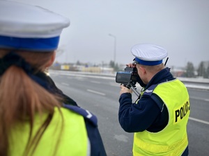 Policjanci ruchu drogowego w trakcie działań