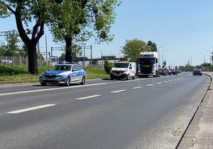 Policjanci i motocykliści podczas XXV Otwarcia Sezonu Motocyklowego