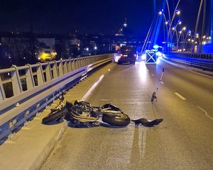 Motocykl biorący udział w wypadku