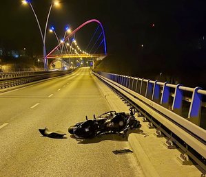 Motocykl biorący udział w wypadku