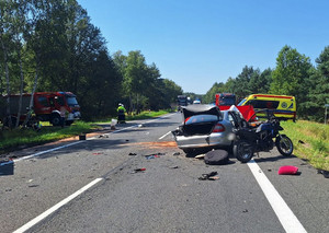 pojazdy uczestniczące w zdarzeniu drogowym na DK nr 10