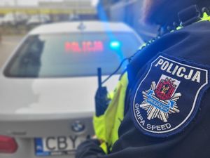 naszywka grupy Speed na mundurze policyjnym