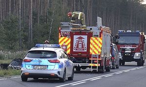 służby pracujące na miejscu wypadku