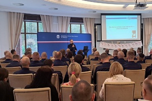 Zajęcia i wykłady podczas konferencji szkoleniowej dla policjantów i innych instytucji pomocowych