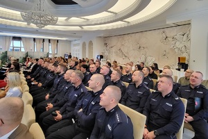 Zajęcia i wykłady podczas konferencji szkoleniowej dla policjantów i innych instytucji pomocowych